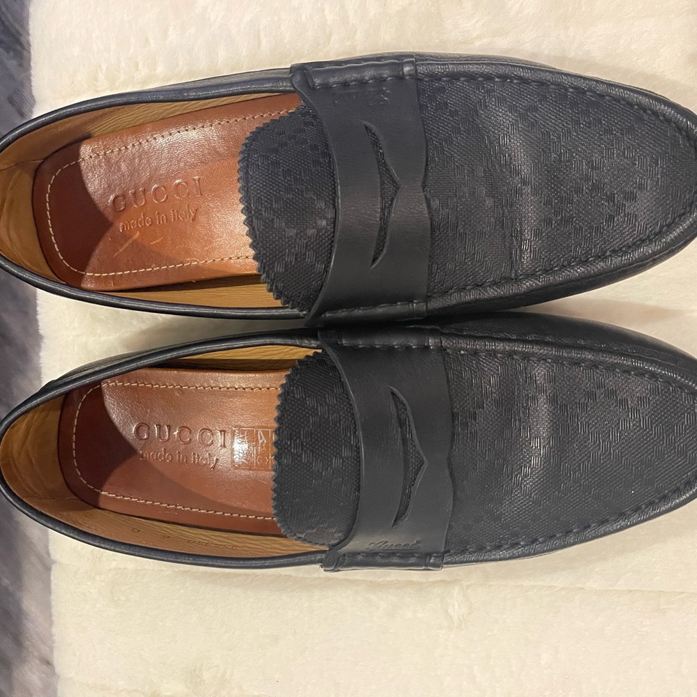 Gucci Black Loafers Sleek Slip-Ons